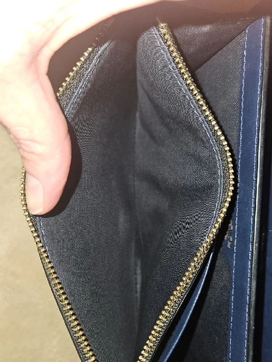 Tory Burch Black Crossbody/Clutch Wallet with Gold Chain Strap - Picture 4 of 15